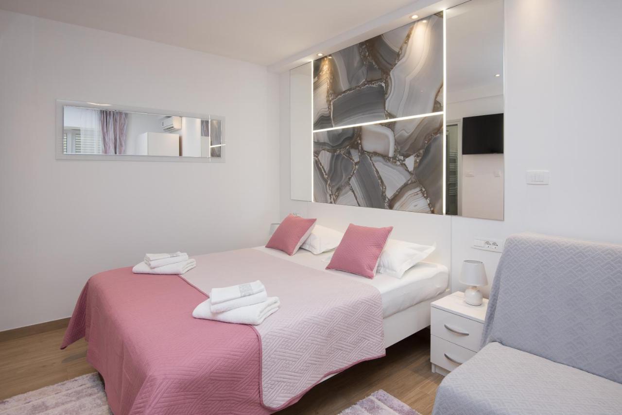 Luxury Studio Apartment Honeymoon Split Exterior foto